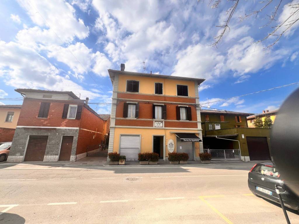 casa indipendente in vendita a Castelfranco Emilia in zona Manzolino