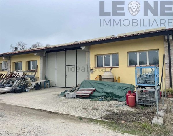 casa indipendente in vendita a Castelfranco Emilia in zona Casale California