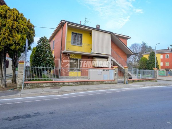 casa indipendente in vendita a Castelfranco Emilia in zona Piumazzo