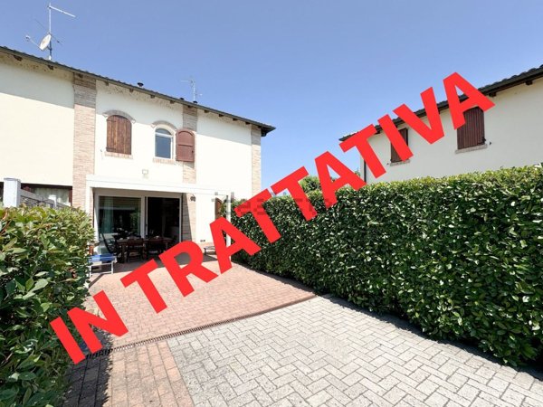 casa indipendente in vendita a Castelfranco Emilia in zona Cavazzona