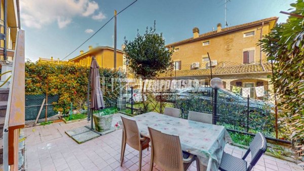 casa indipendente in vendita a Castelfranco Emilia in zona Gaggio