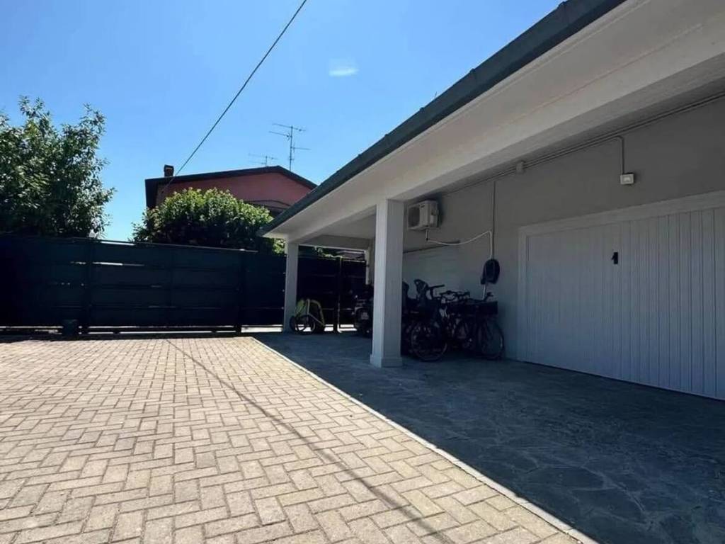 appartamento in vendita a Castelfranco Emilia in zona Panzano