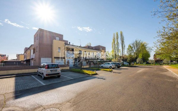 appartamento in vendita a Castelfranco Emilia in zona Piumazzo