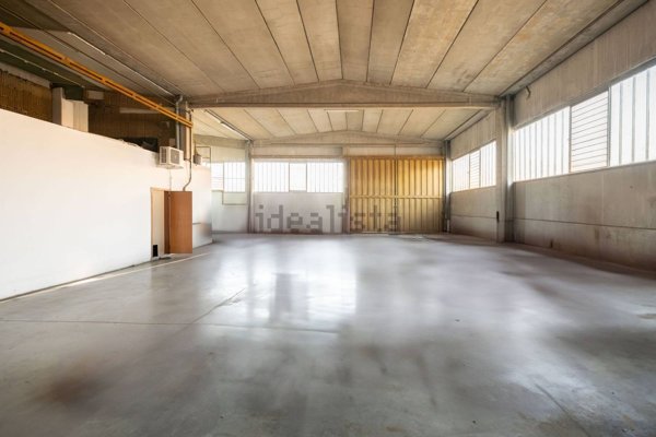 locale di sgombero in vendita a Castelfranco Emilia in zona Panzano