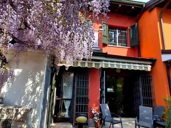 casa indipendente in vendita a Castelfranco Emilia in zona Panzano