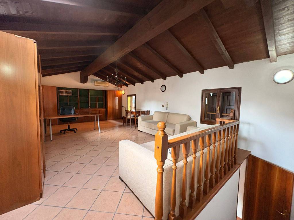 casa indipendente in vendita a Castelfranco Emilia in zona Piumazzo