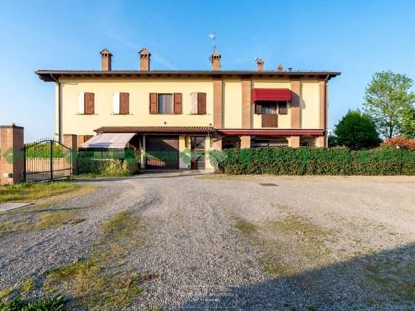 appartamento in vendita a Castelfranco Emilia in zona Manzolino
