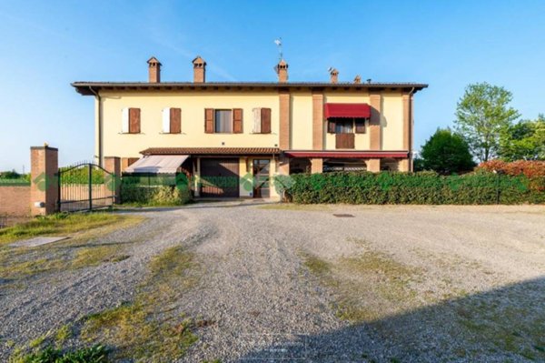 appartamento in vendita a Castelfranco Emilia in zona Manzolino