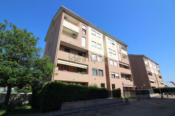 appartamento in vendita a Castelfranco Emilia in zona Cavazzona