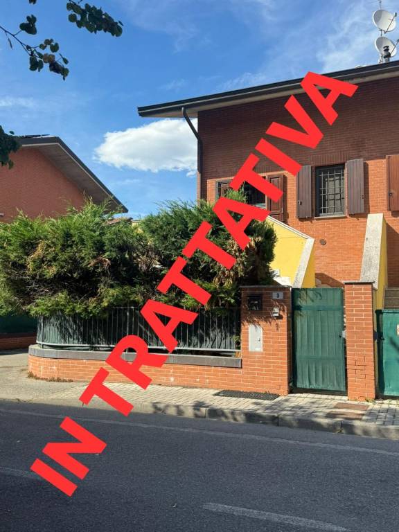 casa indipendente in vendita a Castelfranco Emilia in zona Cavazzona
