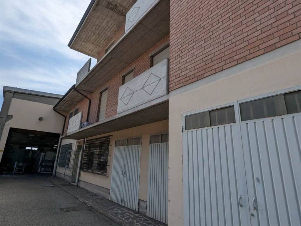appartamento in vendita a Castelfranco Emilia in zona Panzano