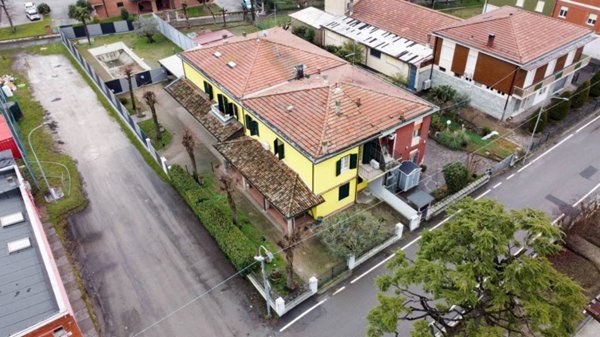 casa indipendente in vendita a Castelfranco Emilia