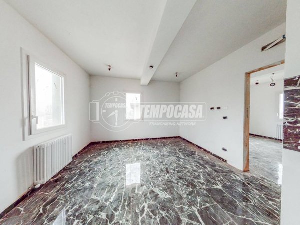 appartamento in vendita a Castelfranco Emilia in zona Piumazzo
