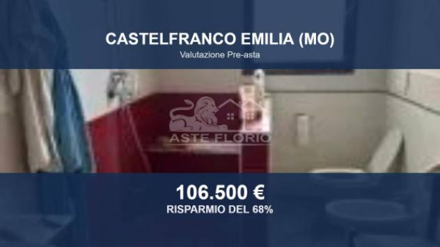 locale commerciale in vendita a Castelfranco Emilia