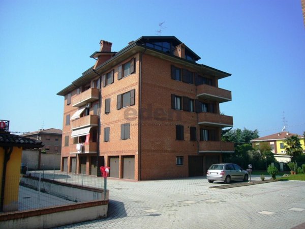 appartamento in vendita a Castelfranco Emilia in zona Manzolino