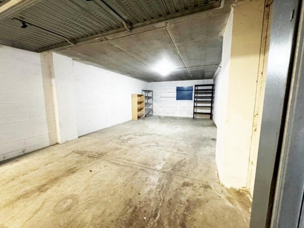 locale di sgombero in vendita a Castelfranco Emilia