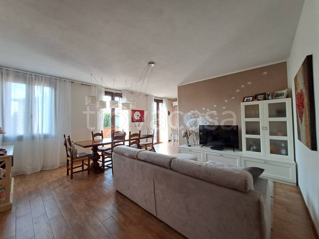 casa indipendente in vendita a Castelfranco Emilia