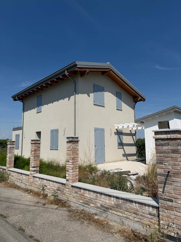 casa indipendente in vendita a Castelfranco Emilia