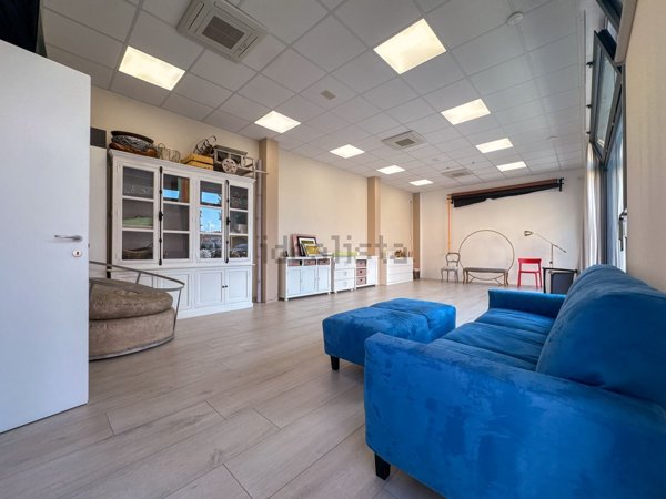 ufficio in vendita a Castelfranco Emilia