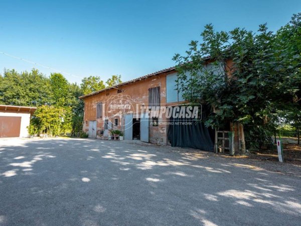 casa indipendente in vendita a Castelfranco Emilia in zona Gaggio