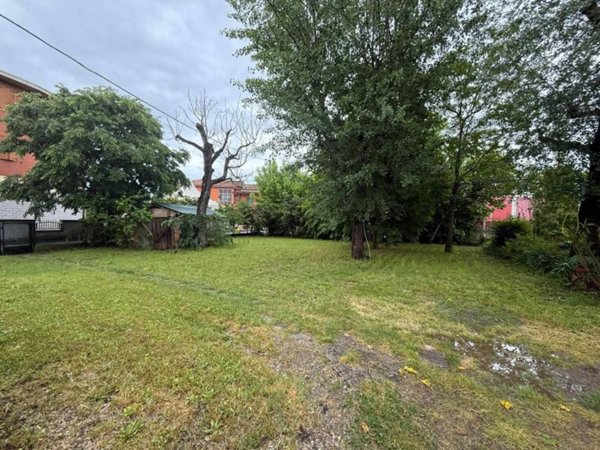 casa indipendente in vendita a Castelfranco Emilia in zona Manzolino