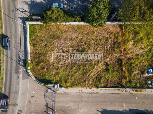 casa indipendente in vendita a Castelfranco Emilia in zona Piumazzo