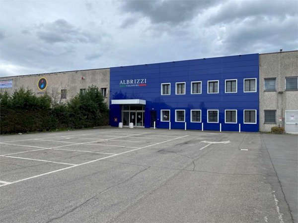 locale commerciale in vendita a Castelfranco Emilia