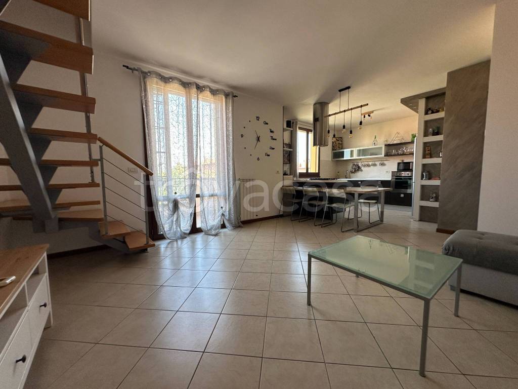appartamento in vendita a Castelfranco Emilia in zona Manzolino
