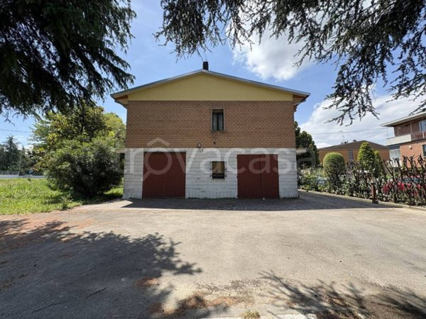 casa indipendente in vendita a Castelfranco Emilia in zona Piumazzo
