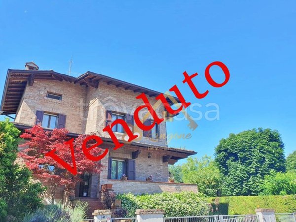 casa indipendente in vendita a Castelnuovo Rangone in zona Montale Rangone