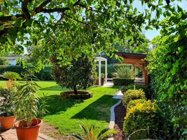 casa indipendente in vendita a Castelnuovo Rangone