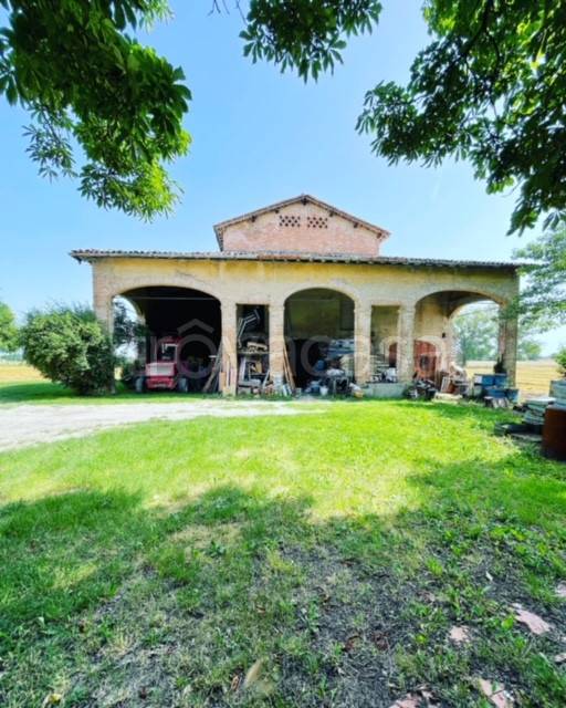 casa indipendente in vendita a Castelnuovo Rangone in zona Montale Rangone