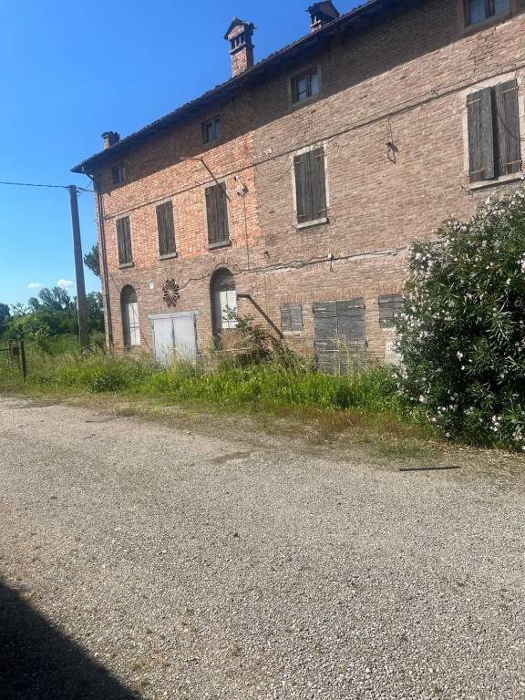 casa indipendente in vendita a Castelnuovo Rangone in zona Cavidole