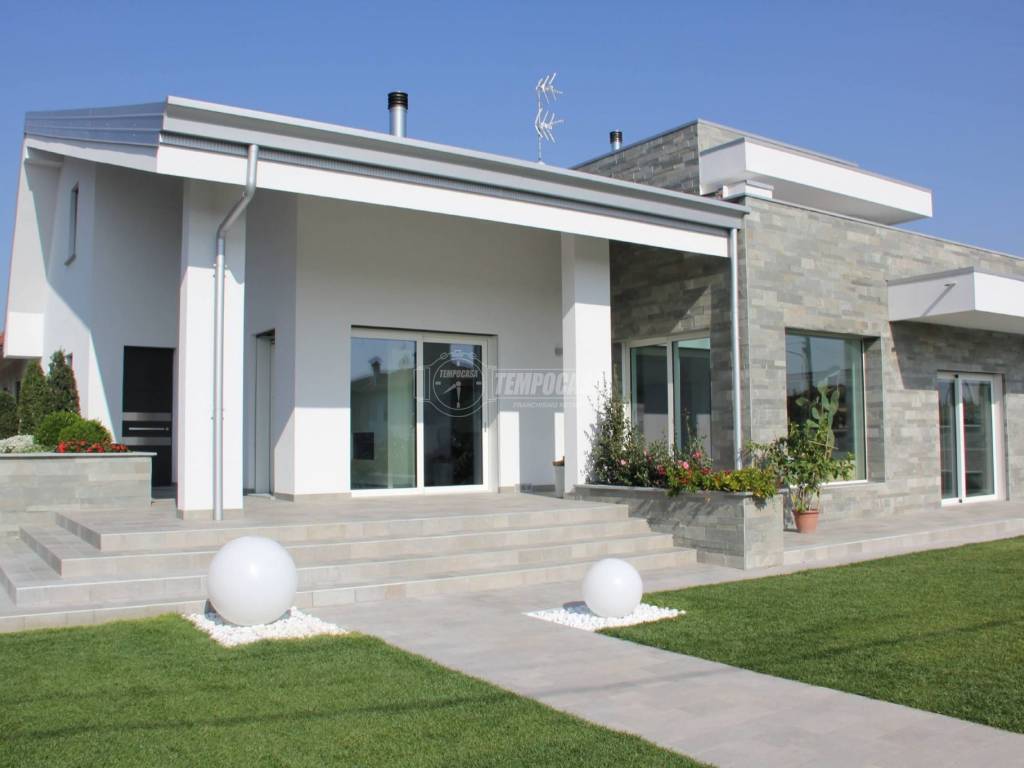 casa indipendente in vendita a Castelnuovo Rangone