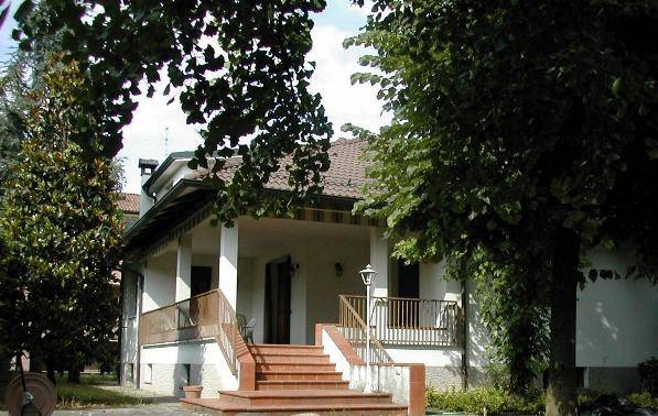 casa indipendente in vendita a Castelnuovo Rangone in zona Montale Rangone