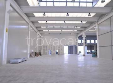 locale commerciale in vendita a Castelnuovo Rangone