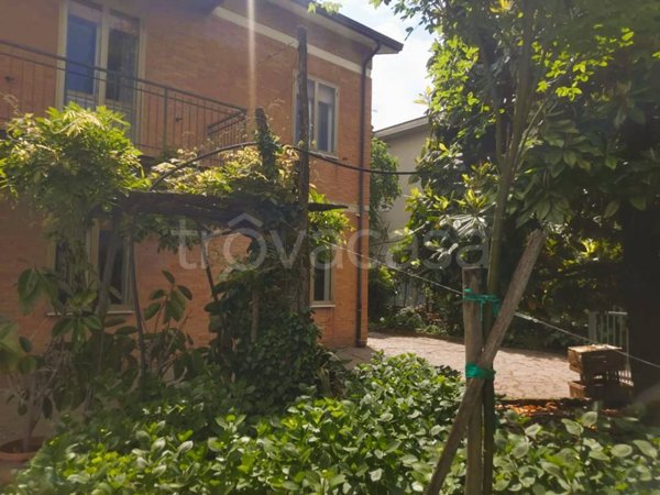 casa indipendente in vendita a Castelnuovo Rangone