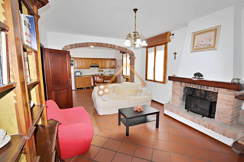 casa indipendente in vendita a Castelnuovo Rangone in zona Montale Rangone