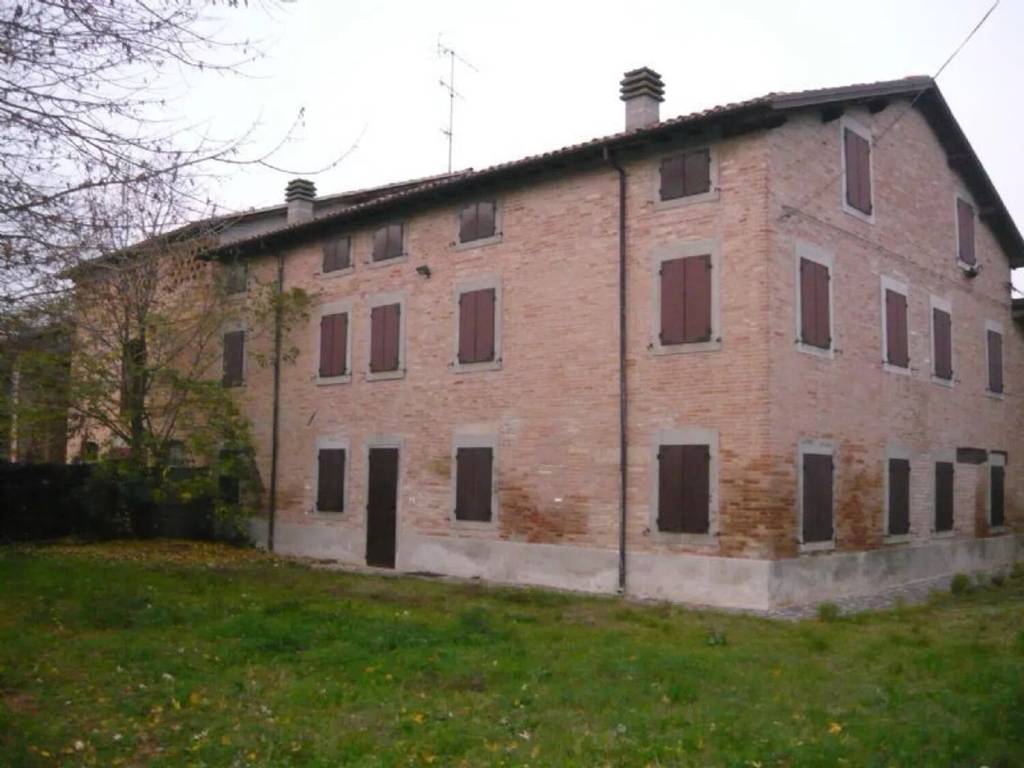 casa indipendente in vendita a Castelnuovo Rangone in zona Montale Rangone
