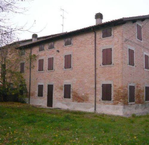 casa indipendente in vendita a Castelnuovo Rangone in zona Montale Rangone