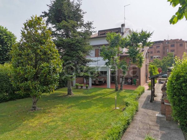 casa indipendente in vendita a Castelnuovo Rangone