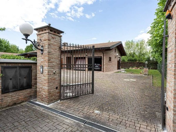 casa indipendente in vendita a Castelnuovo Rangone