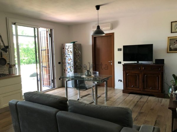 appartamento in vendita a Castelnuovo Rangone in zona Montale Rangone