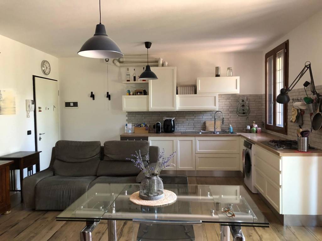 appartamento in vendita a Castelnuovo Rangone in zona Montale Rangone