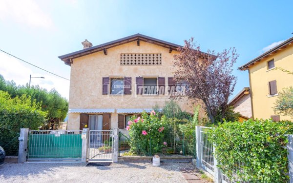 casa indipendente in vendita a Castelnuovo Rangone
