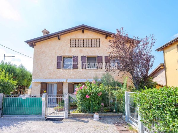 casa indipendente in vendita a Castelnuovo Rangone