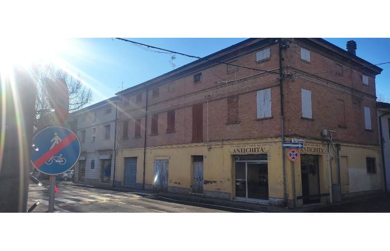 intera palazzina in vendita a Castelnuovo Rangone