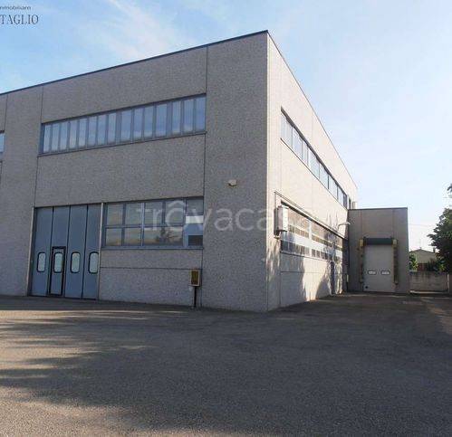 locale commerciale in vendita a Castelnuovo Rangone