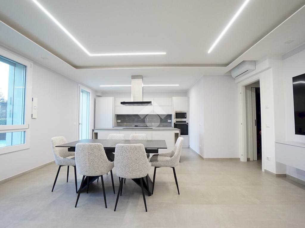 casa indipendente in vendita a Castelnuovo Rangone