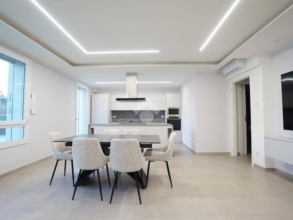 casa indipendente in vendita a Castelnuovo Rangone